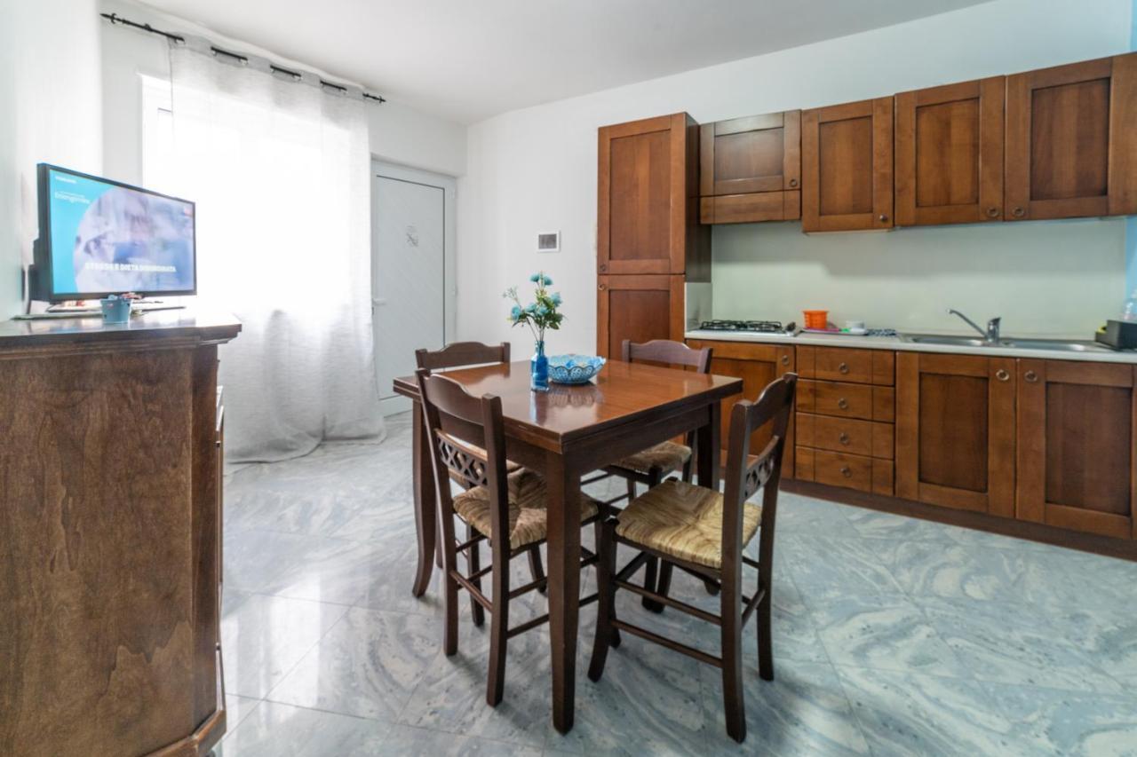 Tirreno Villa Otranto Buitenkant foto