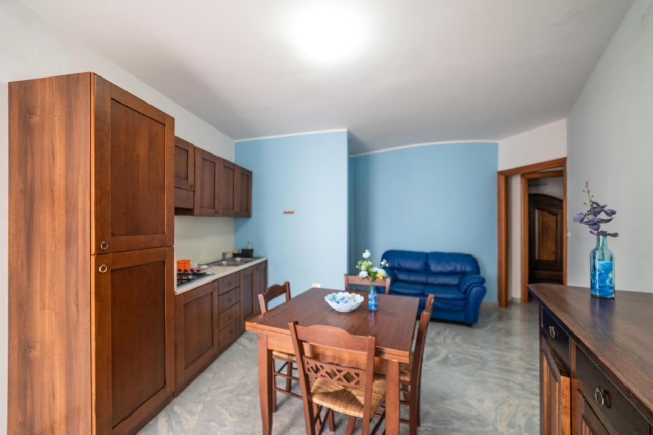 Tirreno Villa Otranto Buitenkant foto