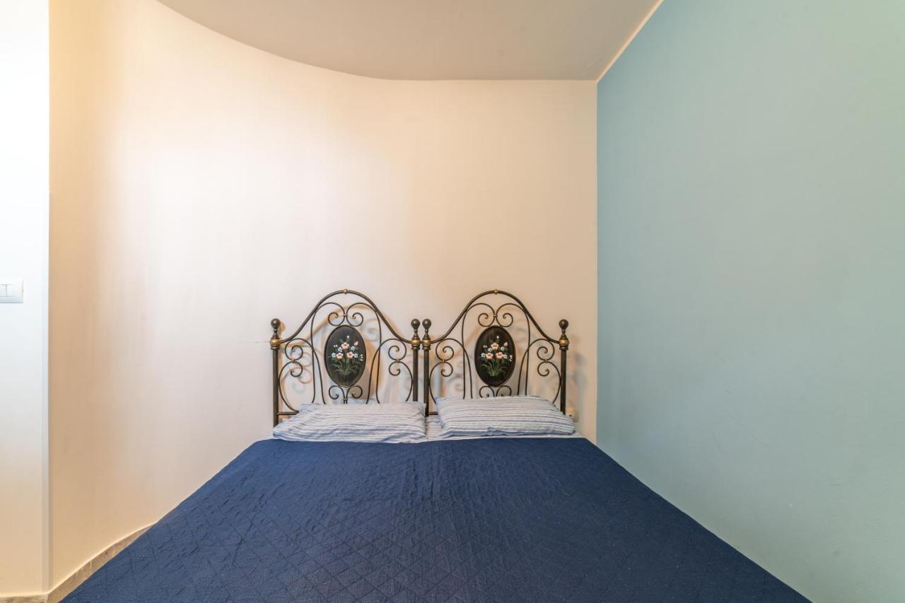 Tirreno Villa Otranto Buitenkant foto