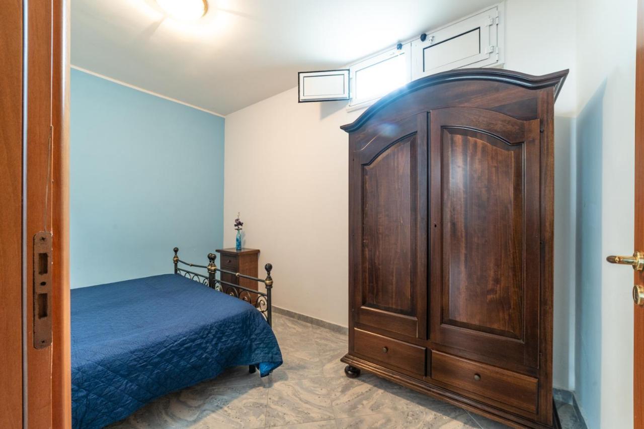 Tirreno Villa Otranto Buitenkant foto