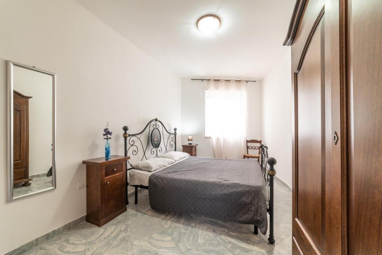 Tirreno Villa Otranto Buitenkant foto